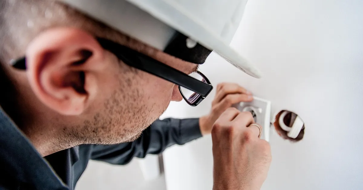 Electrician Salary 2026 Pay Guide